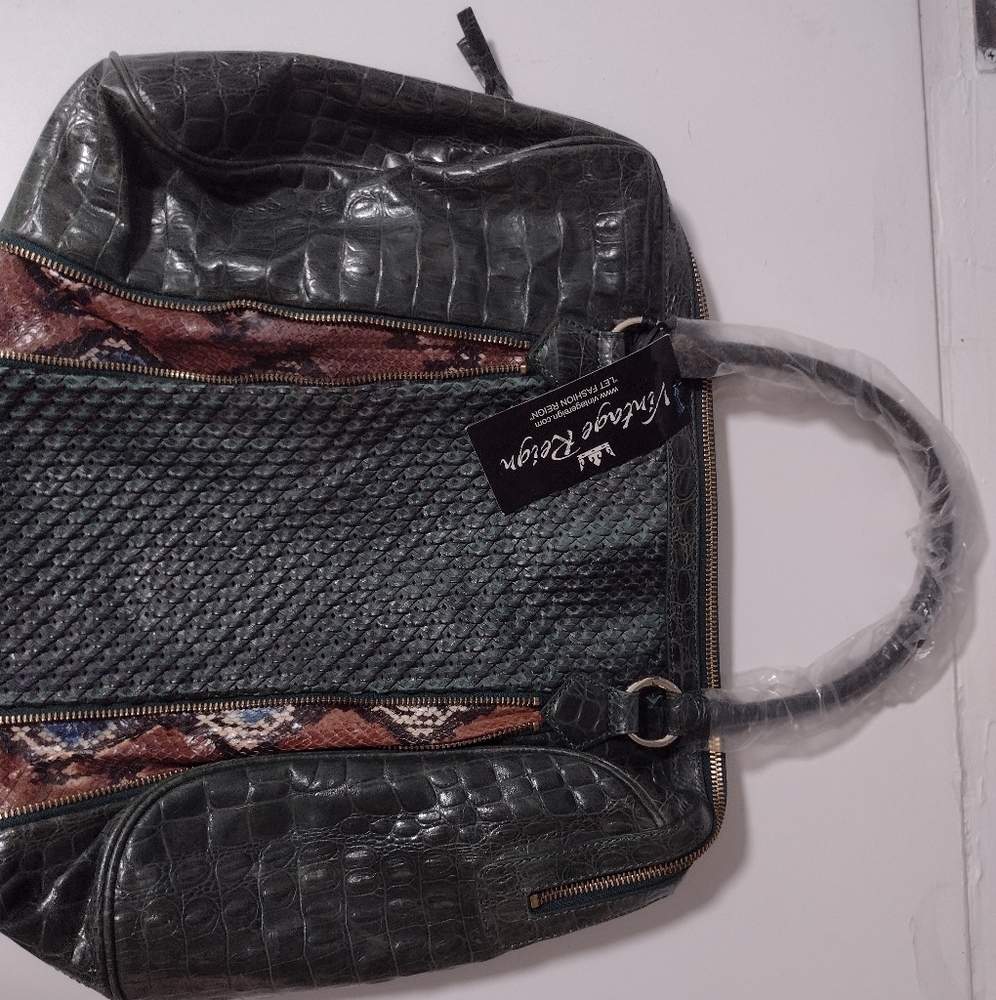 Vintage reign purse